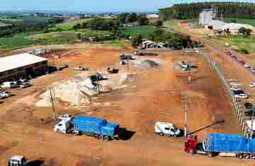  Emoção marca a chegada das primeiras casas pré-moldadas a Rio Bonito do Iguaçu